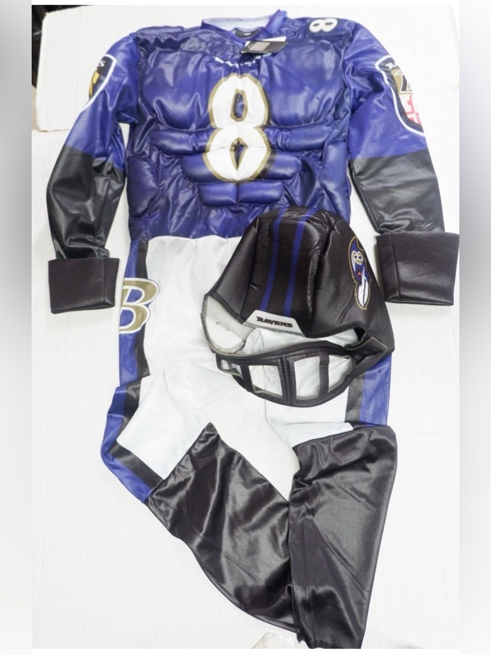 Baltimore Ravens Lamar Jackson #8 Boys Costume M 8-10 NFL Football NWT